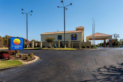 Comfort Inn Brownsville I-40 image 2